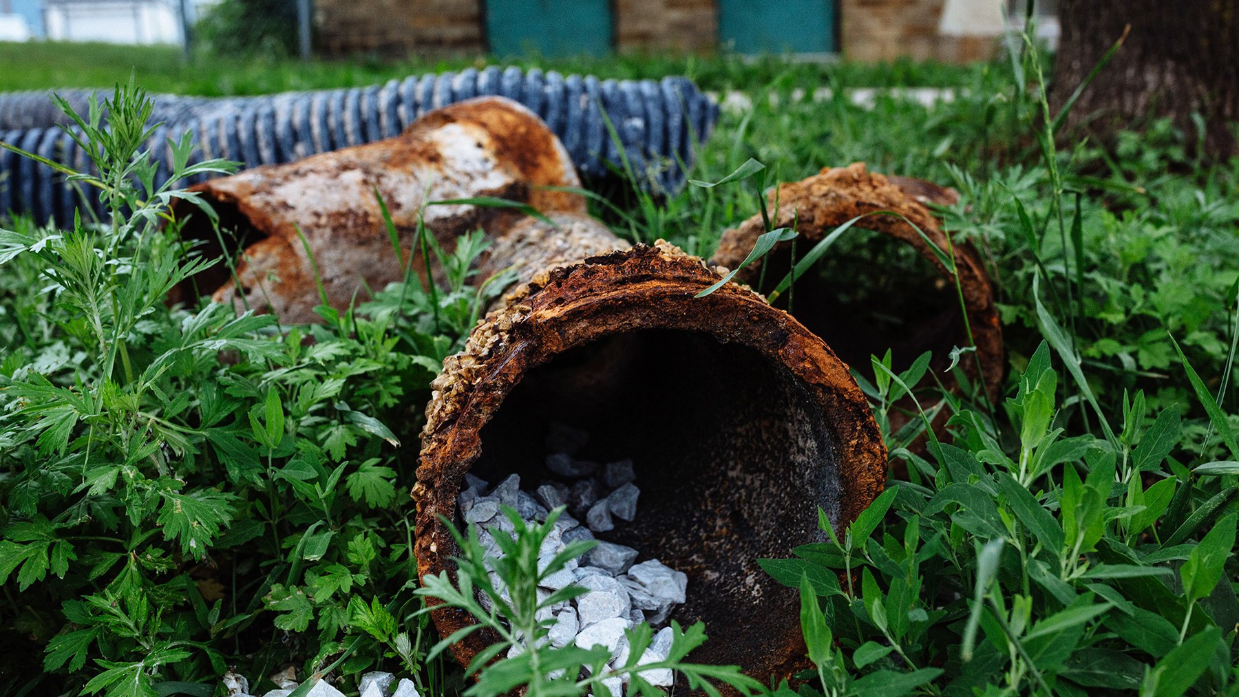 Milwaukee has about 70,000 lead service lines that lead to homes and schools throughout the city. In order to replace the lead pipes in the next 50 years, the city will need to replace at least 1,400 pipes a year. (Michael M. Santiago/News21)